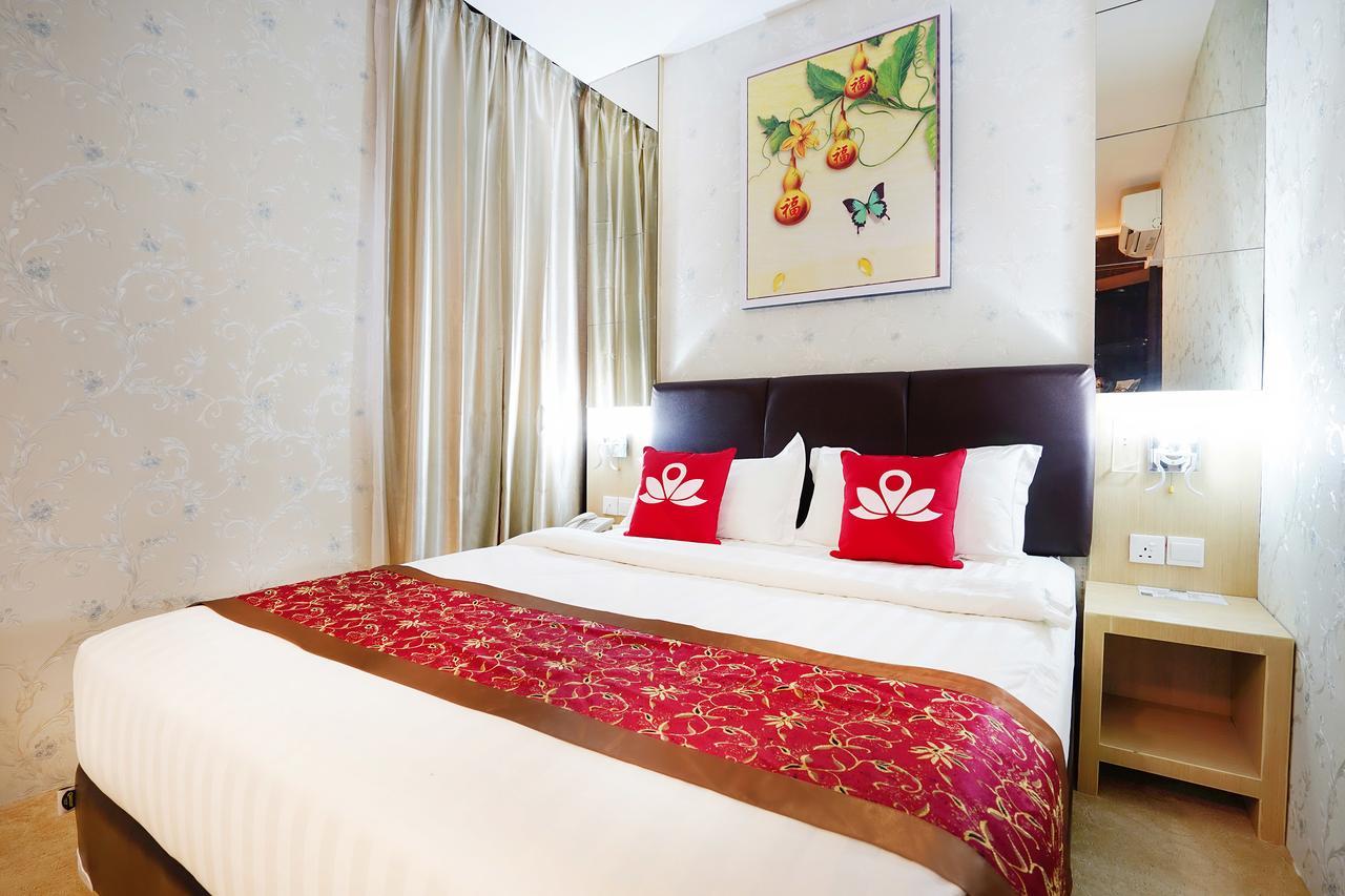 Cardinal Lucky Star Hotel Batam Exterior photo