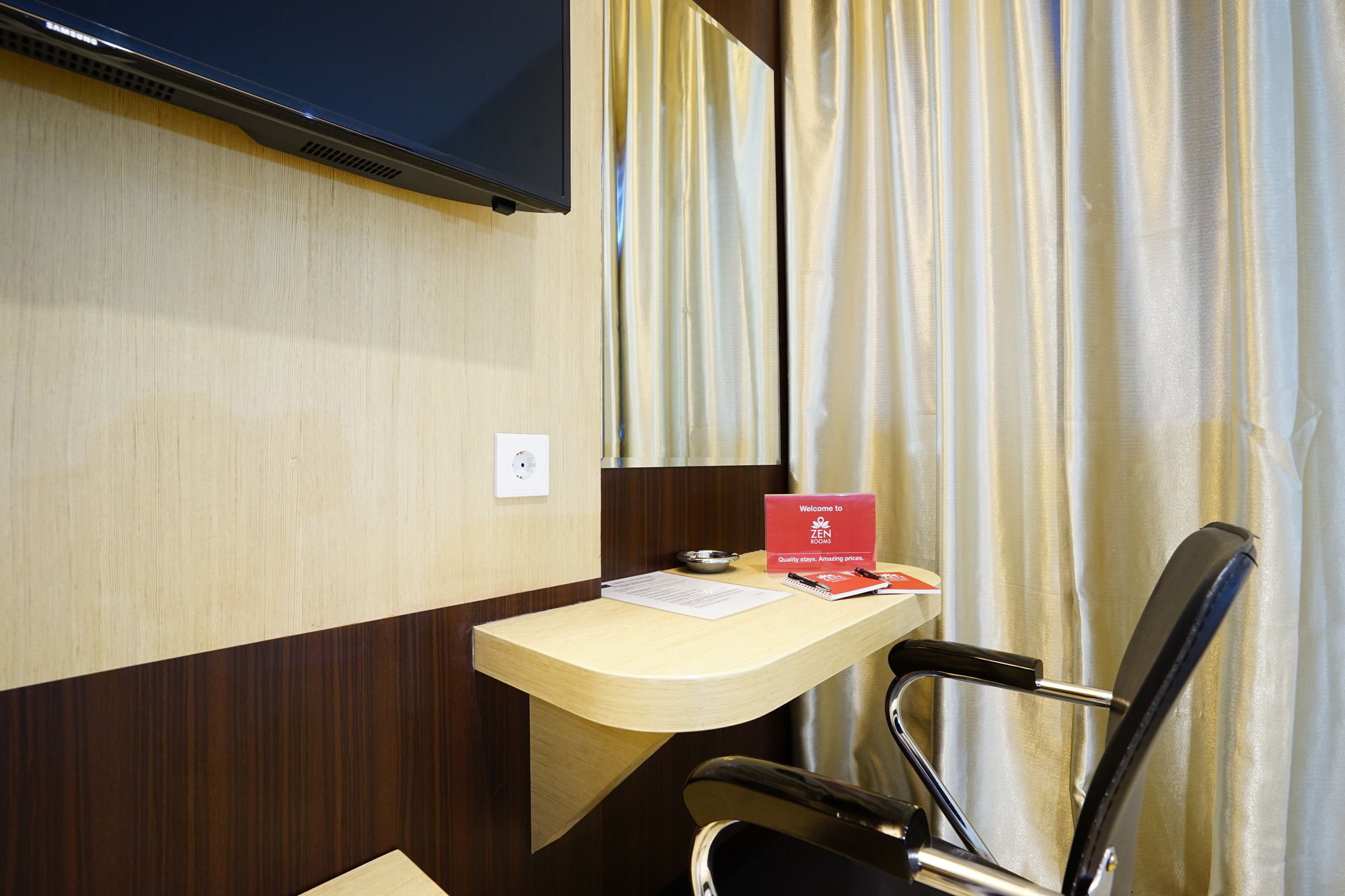 Cardinal Lucky Star Hotel Batam Exterior photo