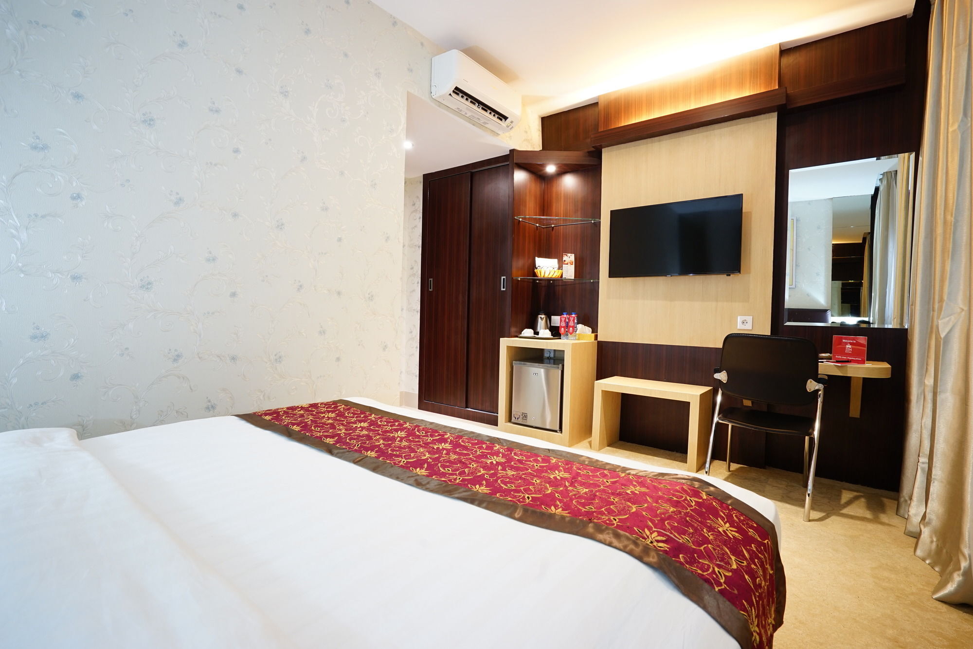Cardinal Lucky Star Hotel Batam Exterior photo